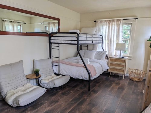 2H5 (first bed) Photo